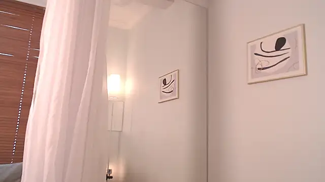 AlexxSweet webcam