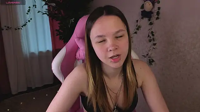 Lori_Bllossom webcam