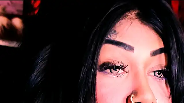 indian_dreamgirl webcam