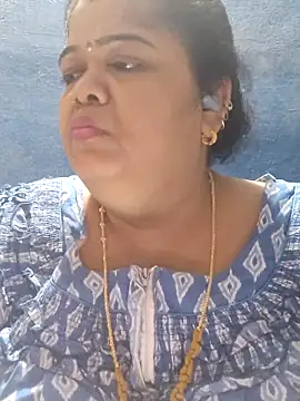 tamilthanushri webcam