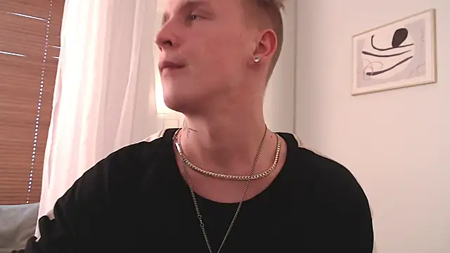 AlexxSweet webcam