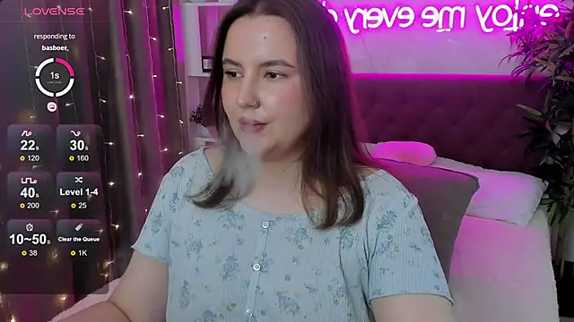 FeralPeach webcam