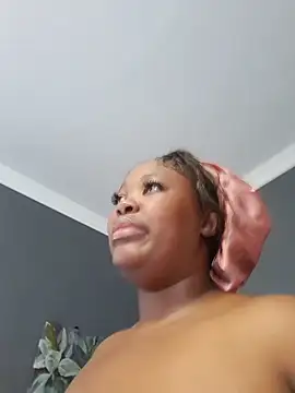 SWEETDOLLY29XX webcam