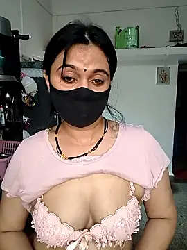 HeartlessGirl webcam