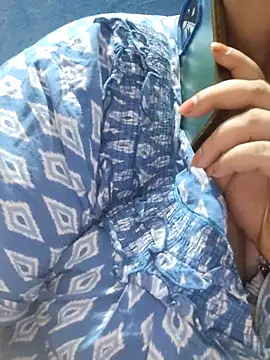 tamilthanushri webcam