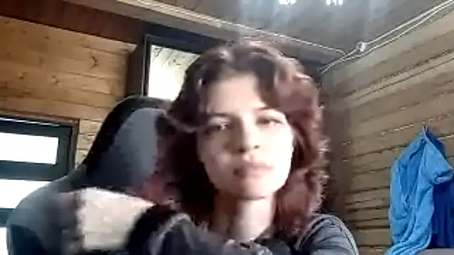 LowkeyIndigo webcam