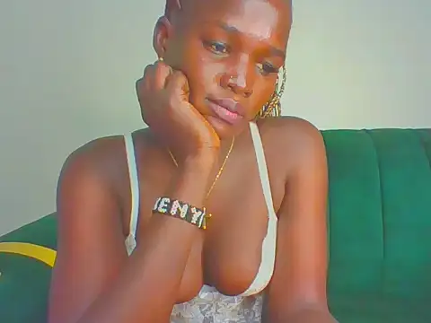 cutesmiling webcam