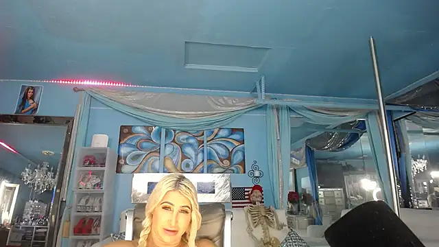 ADRIANNA_FOX webcam