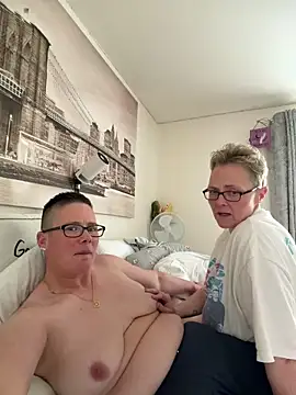 voluptuous-minx webcam