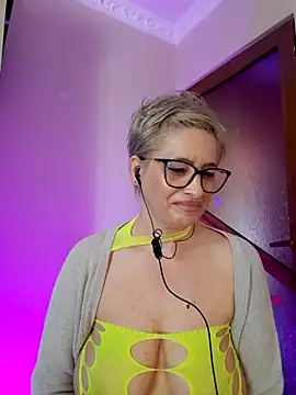 LunaBlaise webcam