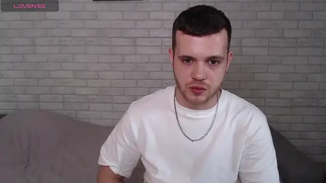 Alexxx_horny webcam