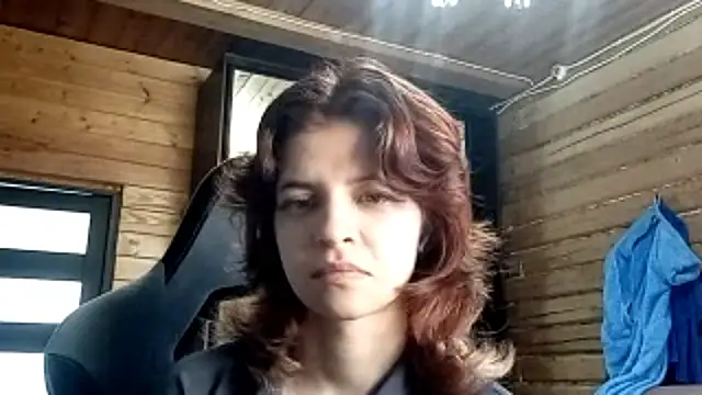 LowkeyIndigo webcam