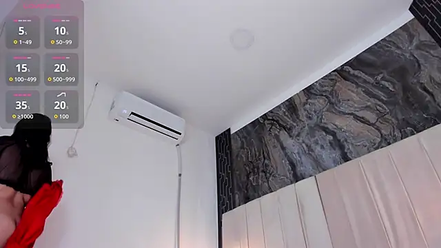sarita_rouzze webcam