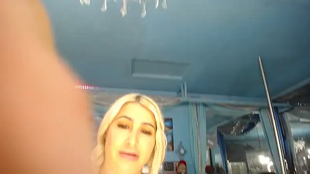 ADRIANNA_FOX webcam