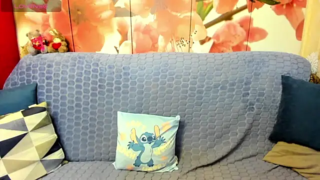 TayanaJons webcam