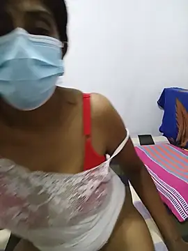 Amisha-35 webcam