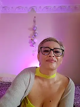 LunaBlaise webcam