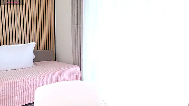 AlissaMarks webcam