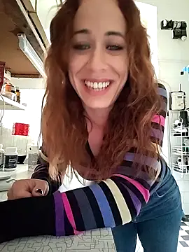 HotGinger66 webcam