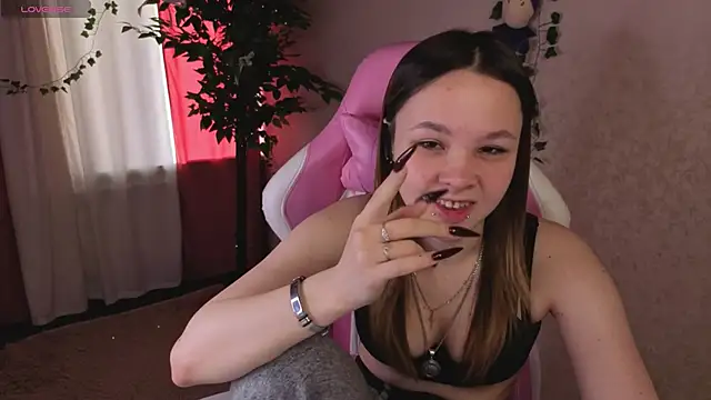 Lori_Bllossom webcam