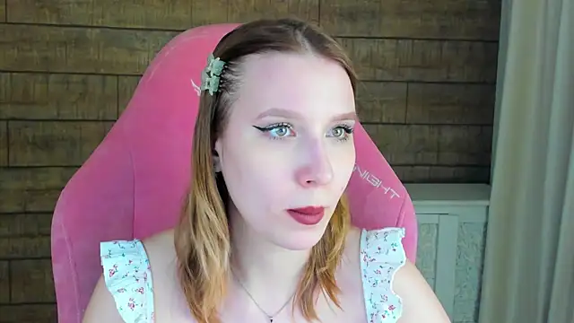 lililinn - LiliLinn's free webcam