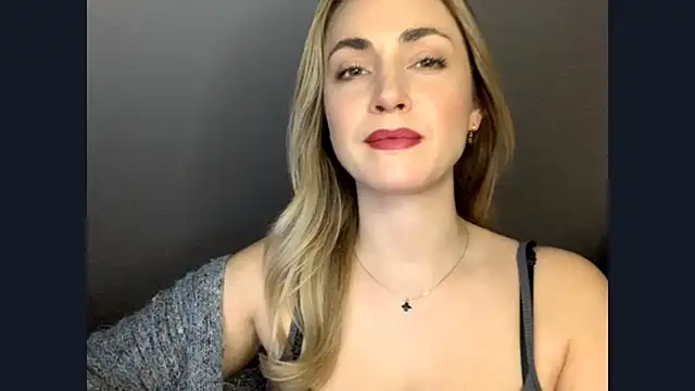 ScarlettSensitive webcam