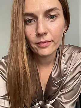 BritneyHall webcam