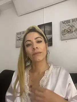 viktoria_davis_ webcam