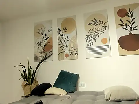 its_cristhopher webcam