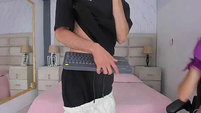 StevenAndLaura webcam