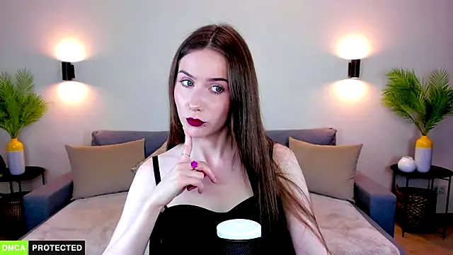 TheWoman__ webcam