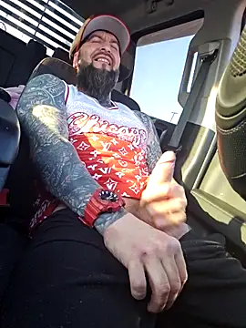 Beardedtattood webcam
