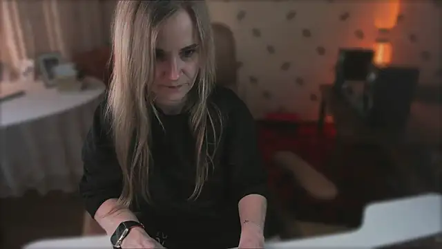 MiaSparkes webcam
