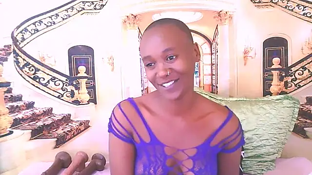 EbonyOlive69 webcam