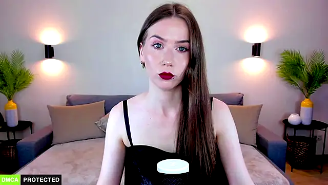 TheWoman__ webcam