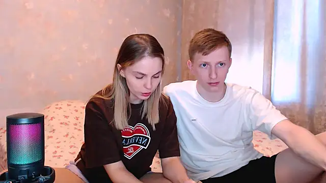 juliaanddima webcam