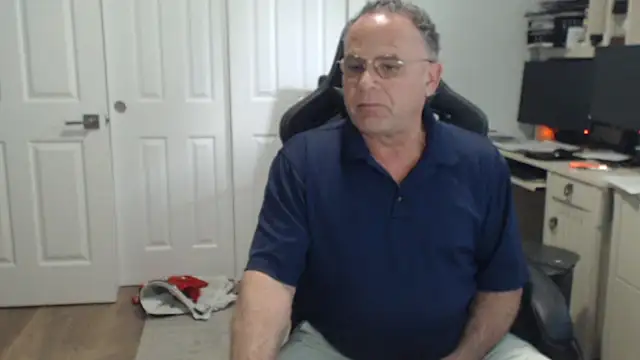 Asta - Male webcam sex chat