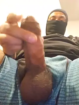 Uncutbrowncock webcam