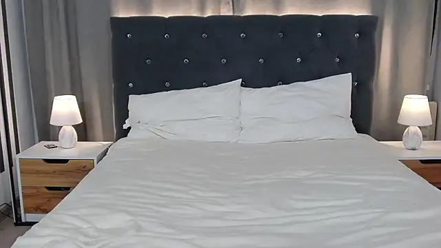 VikkyVonn webcam
