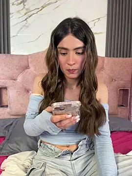 Sodra - Trans webcam sex chat