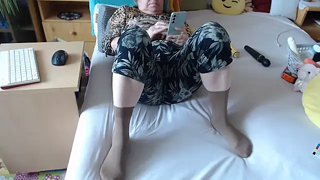 dorina - Dorina's free webcam - UK Sex Cams