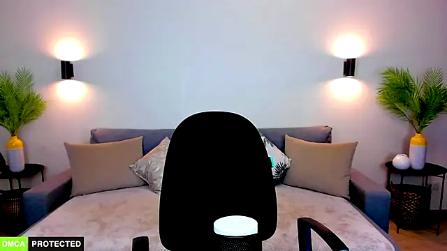thewoman__ - TheWoman__'s free webcam - UK Sex Cams