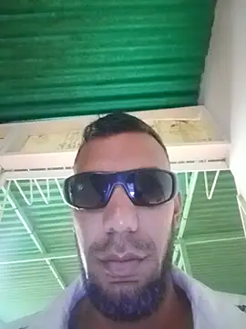 UnreadyChutzpa webcam