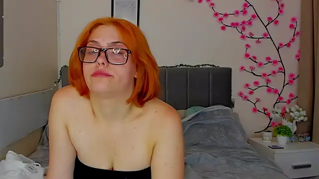 DellaRows webcam