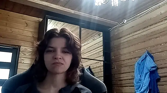 LowkeyIndigo webcam