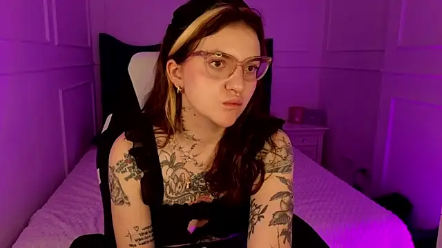 sashaglow_ webcam