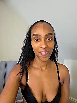Hazel_Dollxx webcam