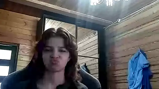 LowkeyIndigo webcam