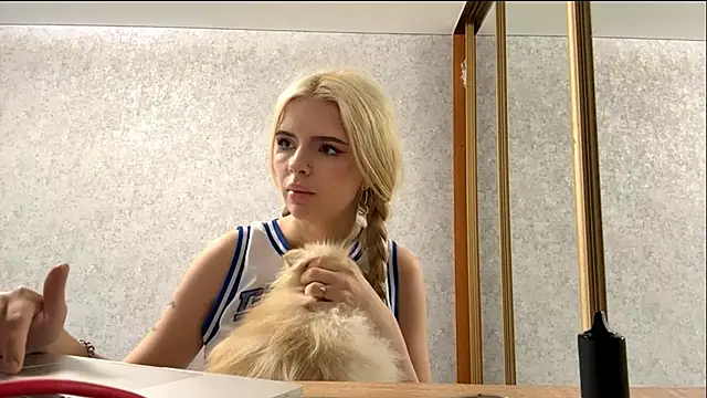 Britney_Calverhends webcam