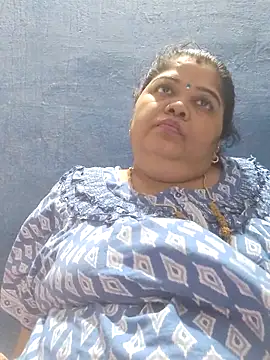tamilthanushri webcam